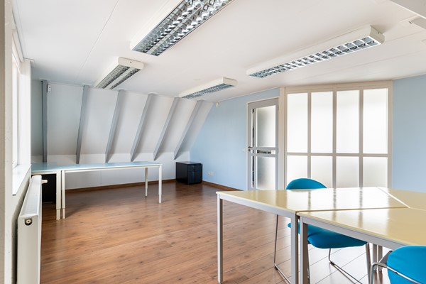 Medium property photo - Dorpsplein 5, 4153 AG Beesd